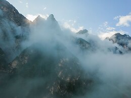 Quaint Alpine hut in the Stubaital With Sauna