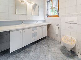 Quaint Alpine hut in the Stubaital With Sauna