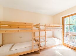 Quaint Alpine hut in the Stubaital With Sauna