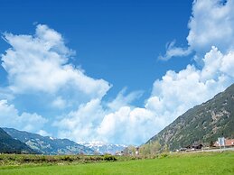 Scenic Apartment in Tirol With Garden
