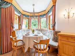 Charming Holiday Home in Maurach am Achensee