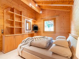 Charming Holiday Home in Maurach am Achensee