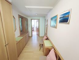 Pretty Holiday Home in Mayerhofen