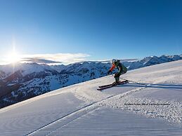 Great Holiday Home in Hippach With sun Terrace