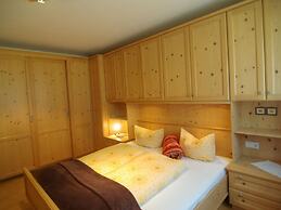 Great Holiday Home in Hippach With sun Terrace