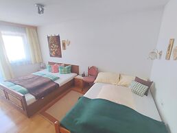 Great Holiday Home in Hippach With sun Terrace