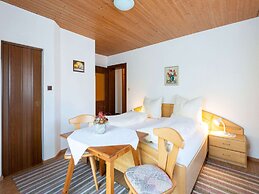 Apartment in Tyrol 100 m to the Mountain Railway