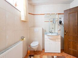 Apartment in Tyrol 100 m to the Mountain Railway