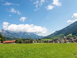 Apartment in Tyrol 100 m to the Mountain Railway