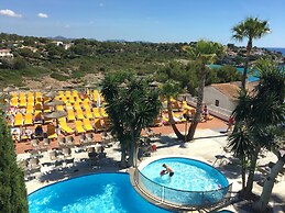 Flipflop Cala Mandía Hotel