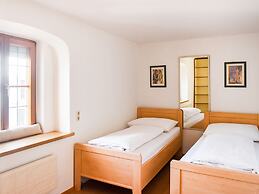 Scenic Apartment in Rattenberg