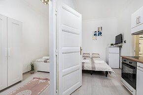 Real Apartments Kertész II.