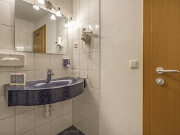 Apartment in Stubai Valley With ski Room