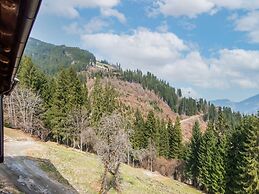 Spacious Holiday Home With Sauna