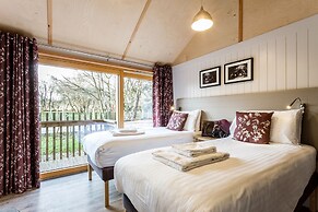 Lodge 16