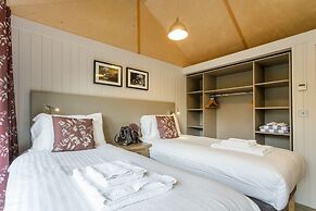 Lodge 16