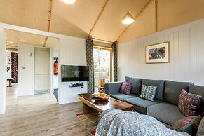 Lodge 16