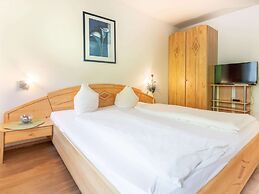 8 Pax & 3 BTH Apartment in Neustift im Stubaital