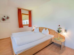 8 Pax & 3 BTH Apartment in Neustift im Stubaital