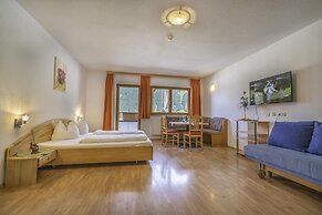 Comfortable Flat in Neustift With Balcony