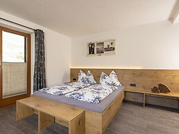 Apartment in Ramsau im Zillertal for 18 People
