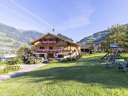Moiklerhof Holiday Home in Ramsau im Zillertal