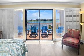 Cajun Respite 3 Bedroom Condo by RedAwning