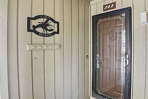 Cajun Respite 3 Bedroom Condo by RedAwning