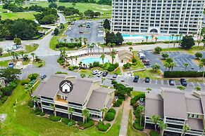 Cajun Respite 3 Bedroom Condo by RedAwning