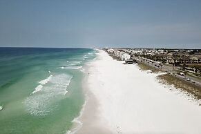 Cajun Respite 3 Bedroom Condo by RedAwning