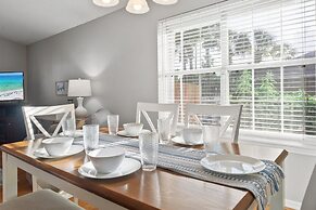 Shore To Please 4 Bedroom Home by RedAwning