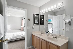 Shore To Please 4 Bedroom Home by RedAwning