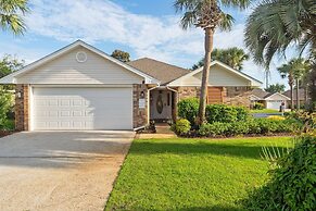 Shore To Please 4 Bedroom Home by RedAwning