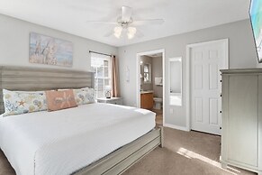 Shore To Please 4 Bedroom Home by RedAwning