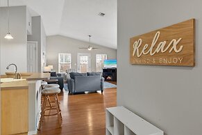 Shore To Please 4 Bedroom Home by RedAwning