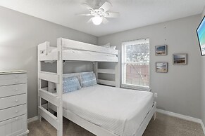 Shore To Please 4 Bedroom Home by RedAwning