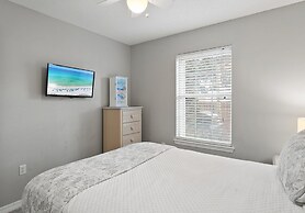 Shore To Please 4 Bedroom Home by RedAwning