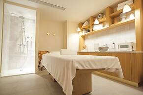 Bloom House Hotel & SPA