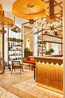 Bloom House Hotel & SPA
