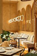 Bloom House Hotel & SPA