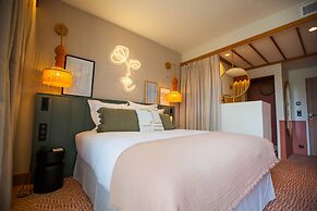 Bloom House Hotel & SPA