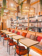 Bloom House Hotel & SPA