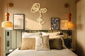 Bloom House Hotel & SPA