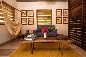 CAMP BAY LODGE