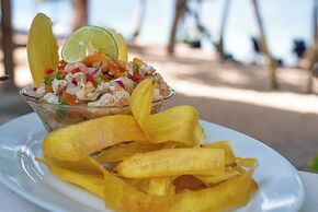 CAMP BAY LODGE