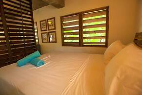 CAMP BAY LODGE