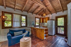 CAMP BAY LODGE