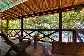 CAMP BAY LODGE