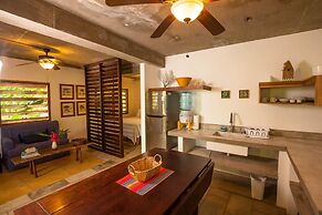 CAMP BAY LODGE
