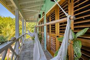 CAMP BAY LODGE